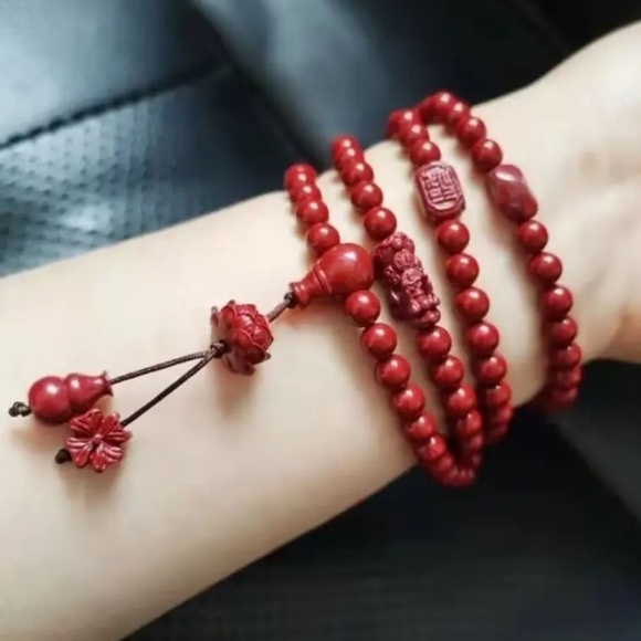 Cinnabar Lotus Meditation Mala - Picture 2 of 6